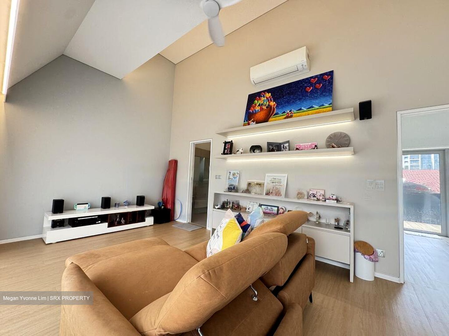Serangoon Avenue 1 (D19), Terrace #485434281